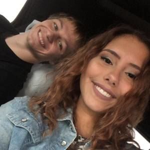 Meet your Posher, Maya